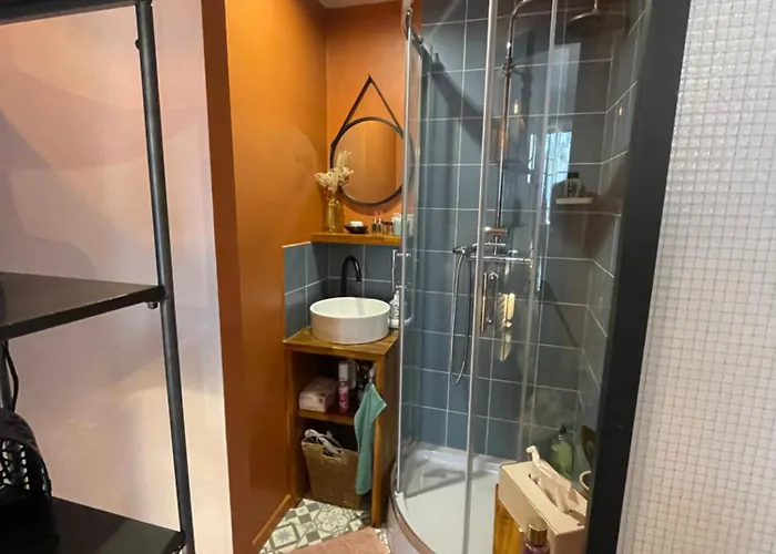 D Hotes Homestay szállás *