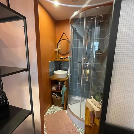 D Hotes Privatunterkunft *